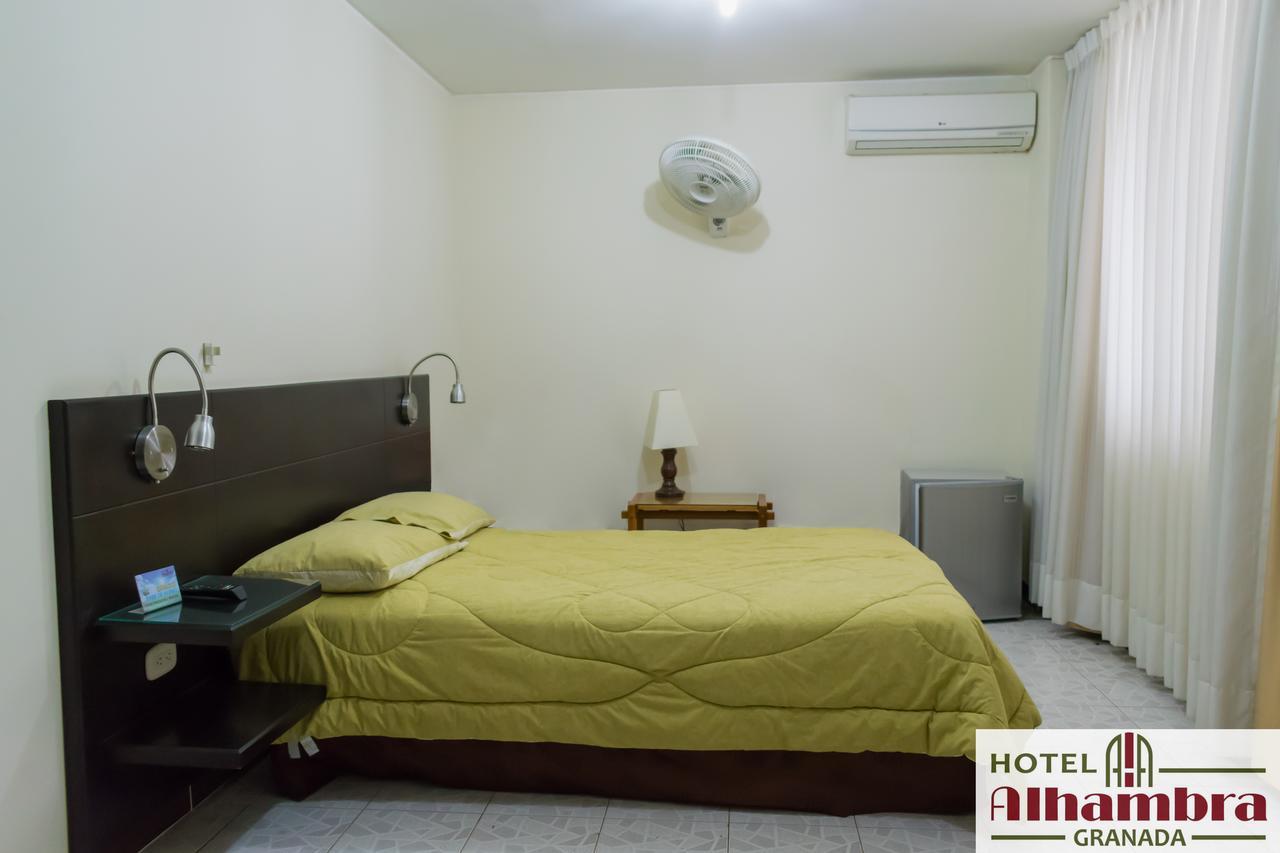 Hotel Alhambra Torre B Гранада Екстер'єр фото