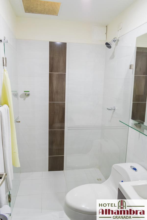 Hotel Alhambra Torre B Гранада Екстер'єр фото