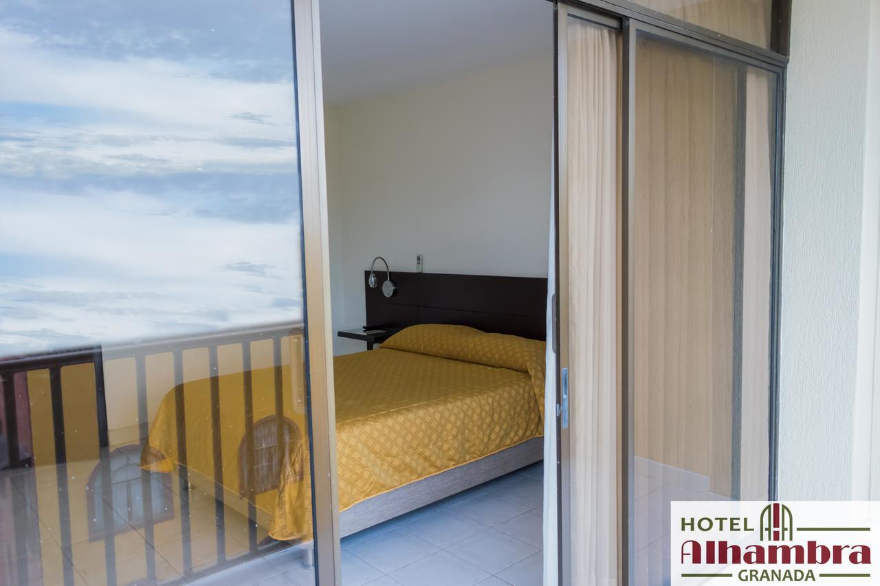 Hotel Alhambra Torre B Гранада Екстер'єр фото