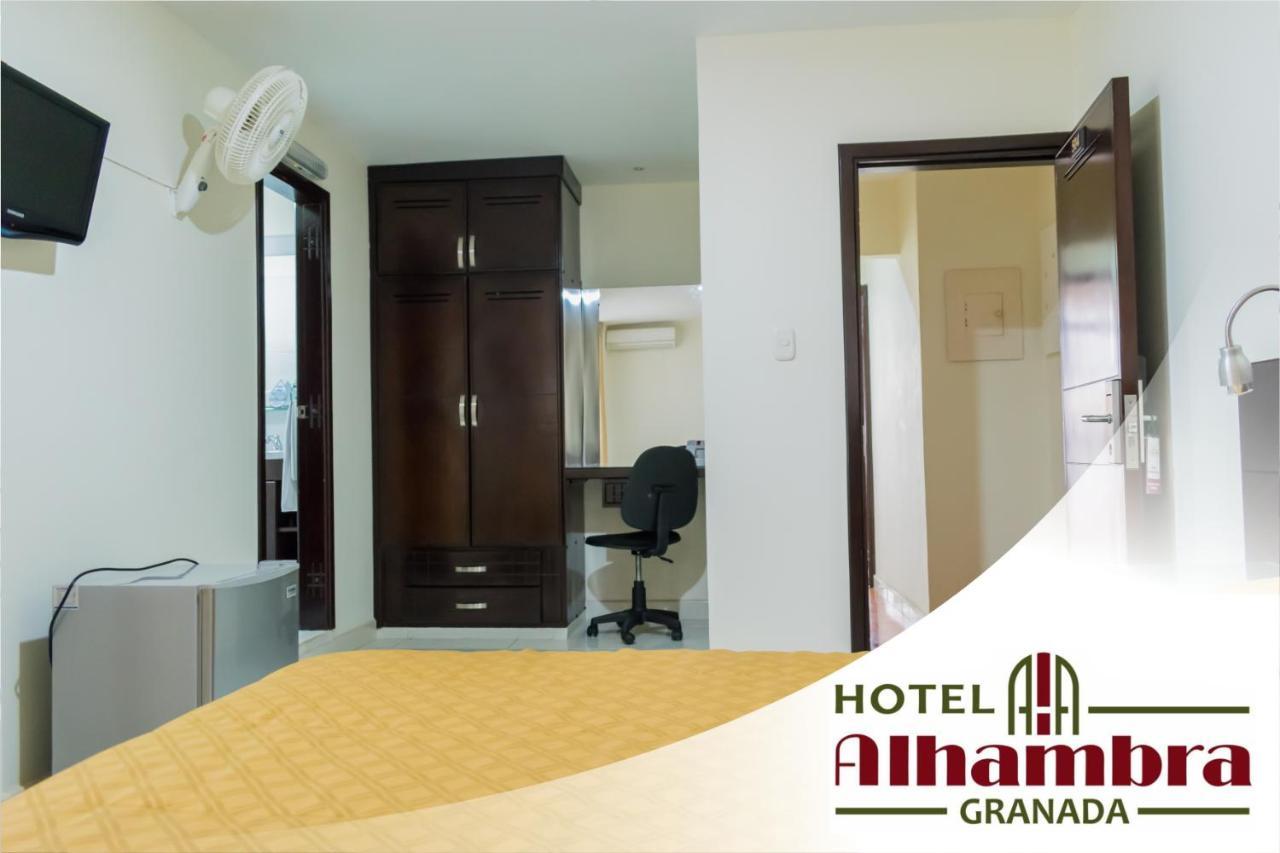 Hotel Alhambra Torre B Гранада Екстер'єр фото